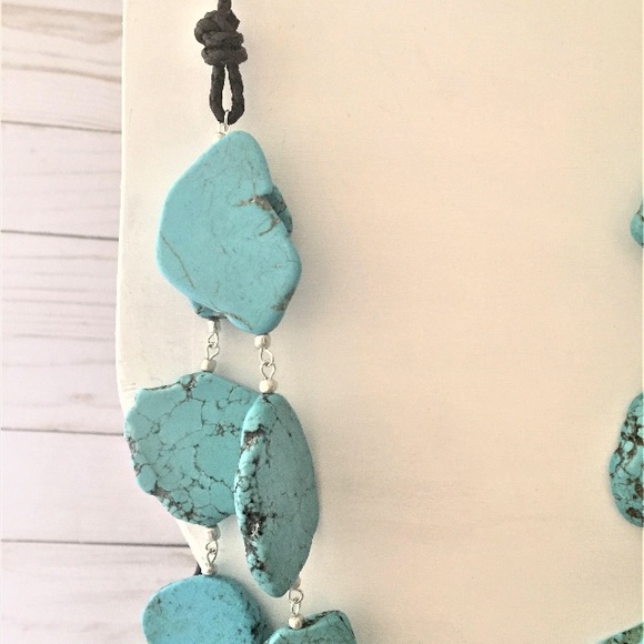 BNIB Chunky Layered Turquoise Statement Necklace - Picture 8 of 8